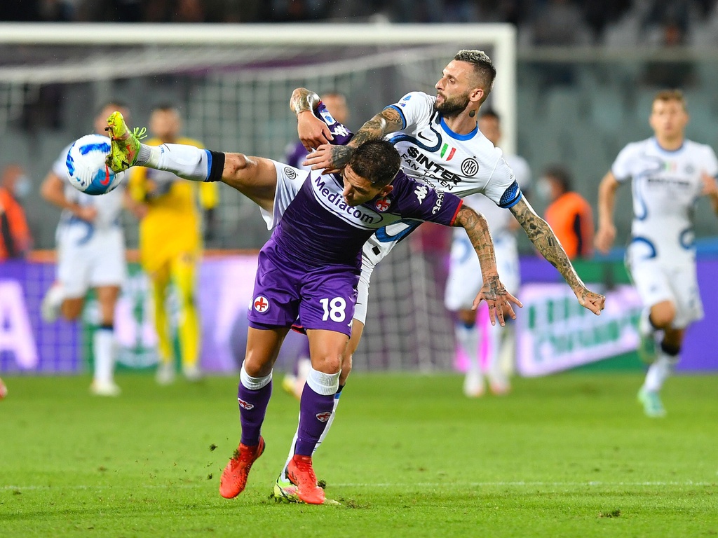 Inter Milan gặp Fiorentina