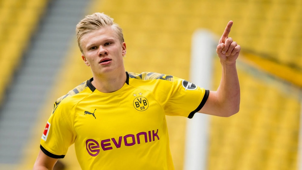 Tiền đạo Erling Haaland lập công cho Dortmund